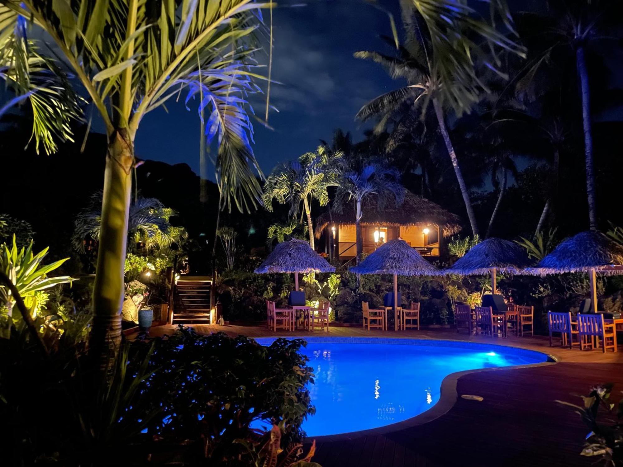 Etu Moana Boutique Beach Villas - Adults Only Arutanga Exterior photo