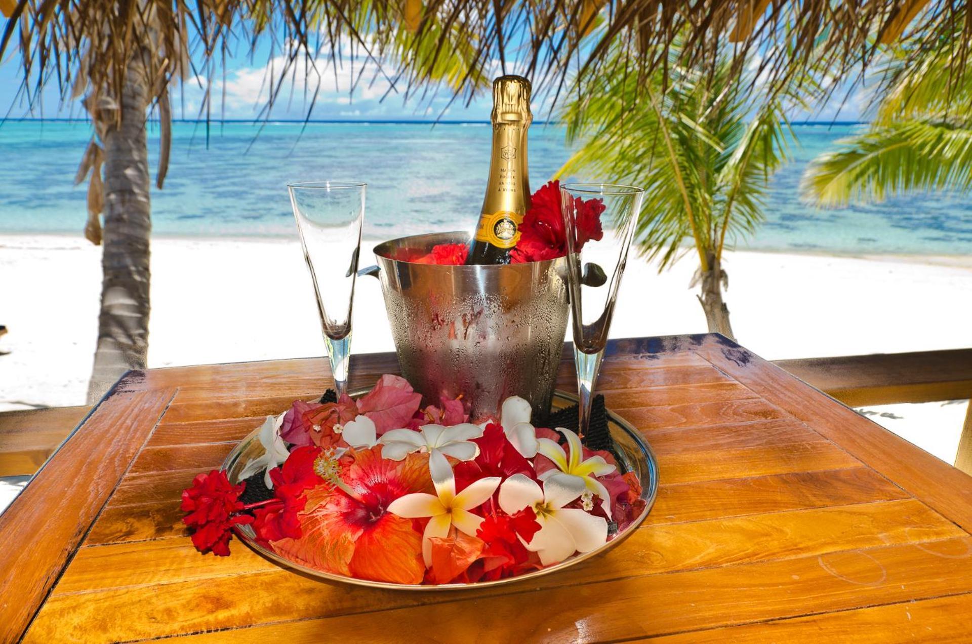 Etu Moana Boutique Beach Villas - Adults Only Arutanga Exterior photo